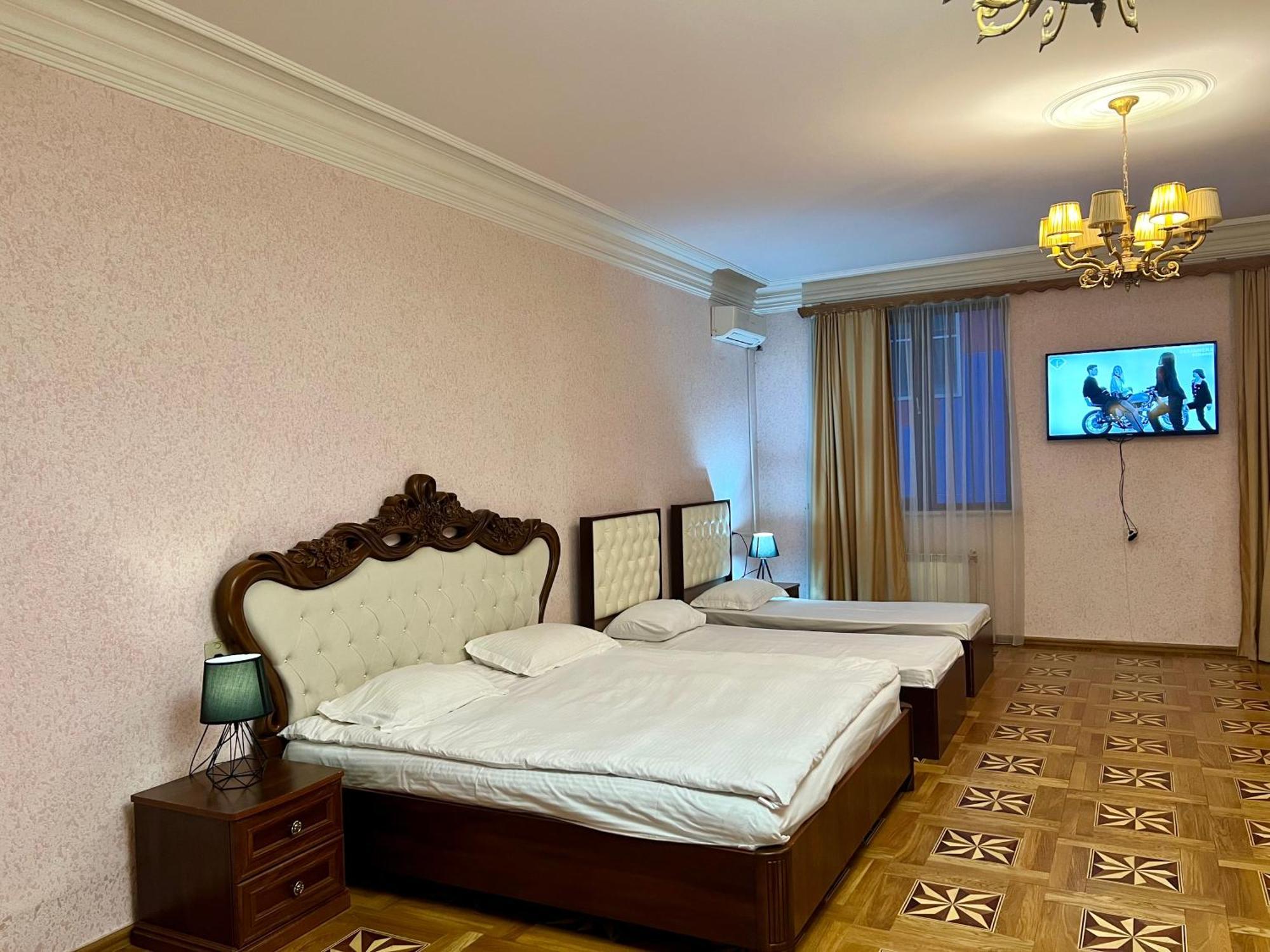 Family Hotel Erivan Dış mekan fotoğraf