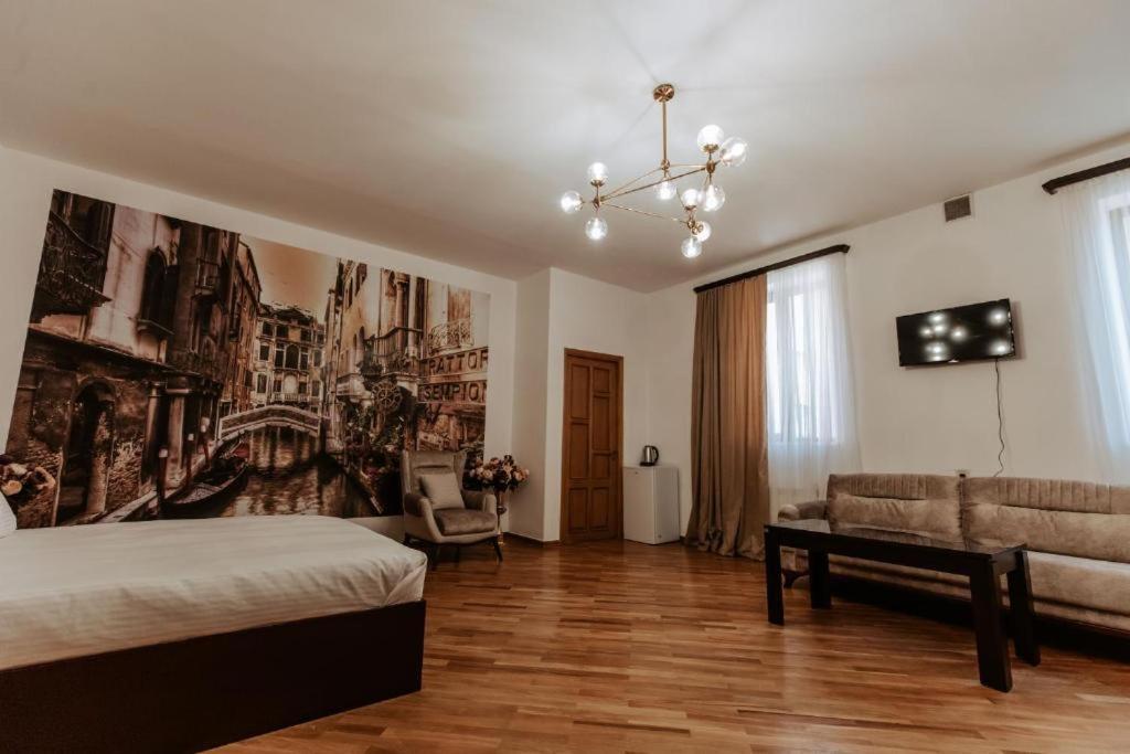 Family Hotel Erivan Dış mekan fotoğraf